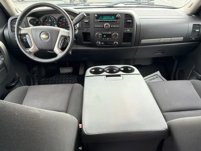 Used 2013 SUMMIT WHITE Chevrolet LT image 22