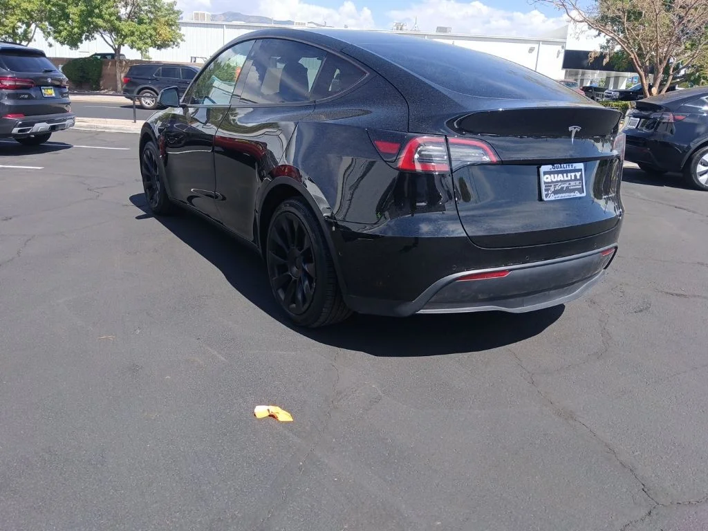 Used 2021 Black Tesla Long Range image 2