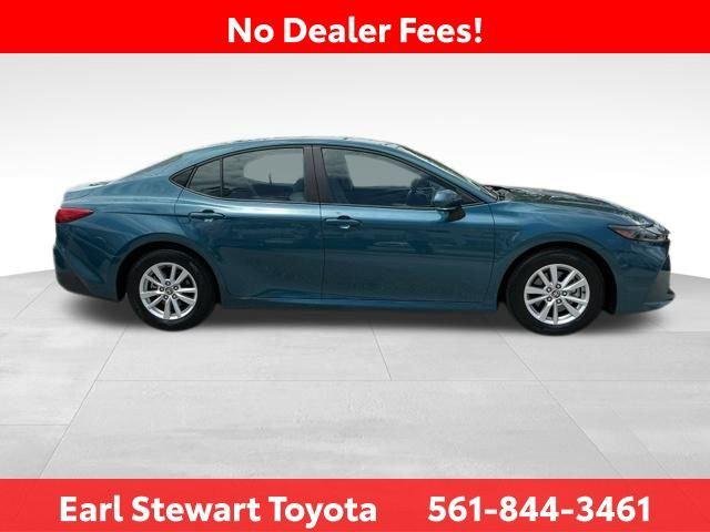 Certified Used 2025 LABRADORITE Toyota  image 4