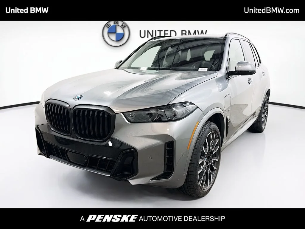 2026 BMW X5 xDrive50e's photo