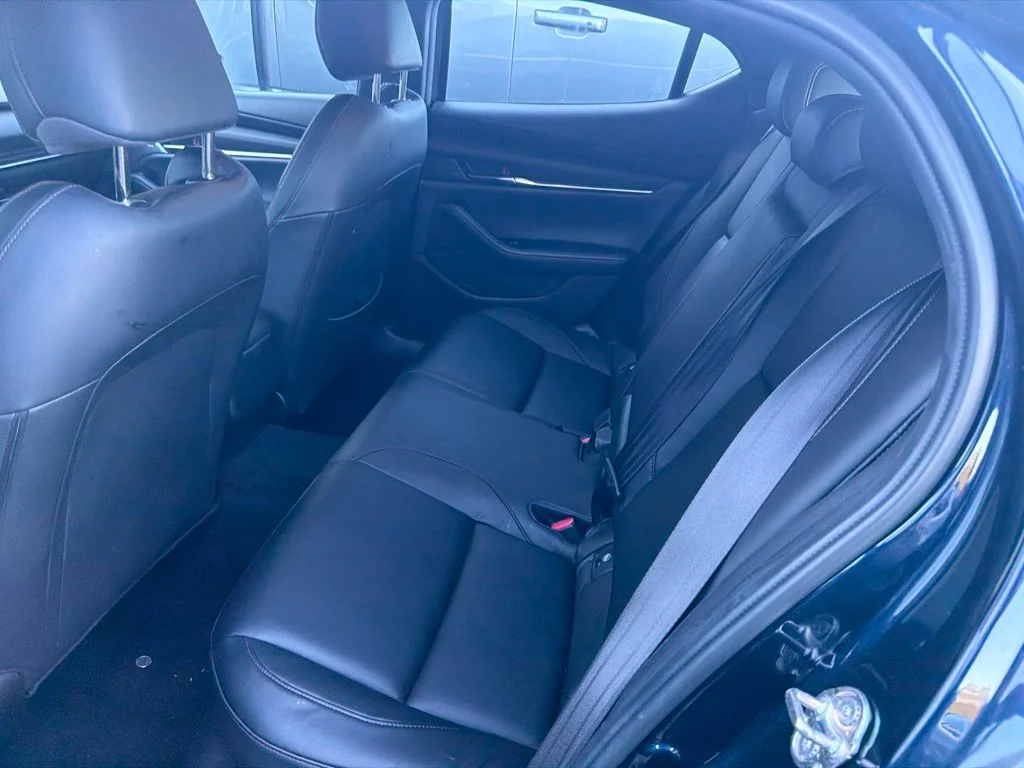 Used 2020 Blue Mazda Preferred image 8