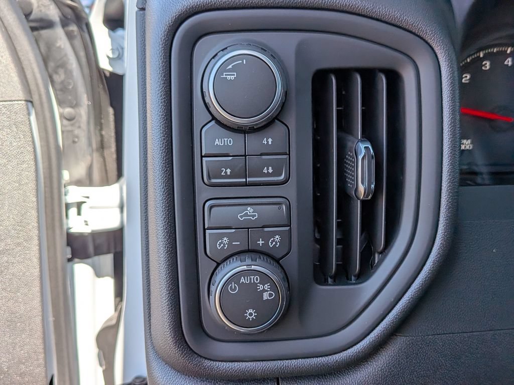 2026 Chevrolet Silverado 1500 Custom Trail Boss - Photo 18