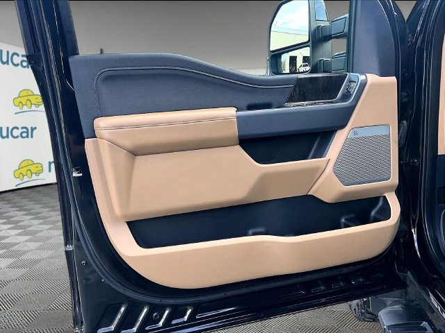 Used 2023 Black Metallic Ford Lariat image 19