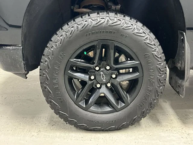 Used 2025 Black Chevrolet LT Trail Boss image 33