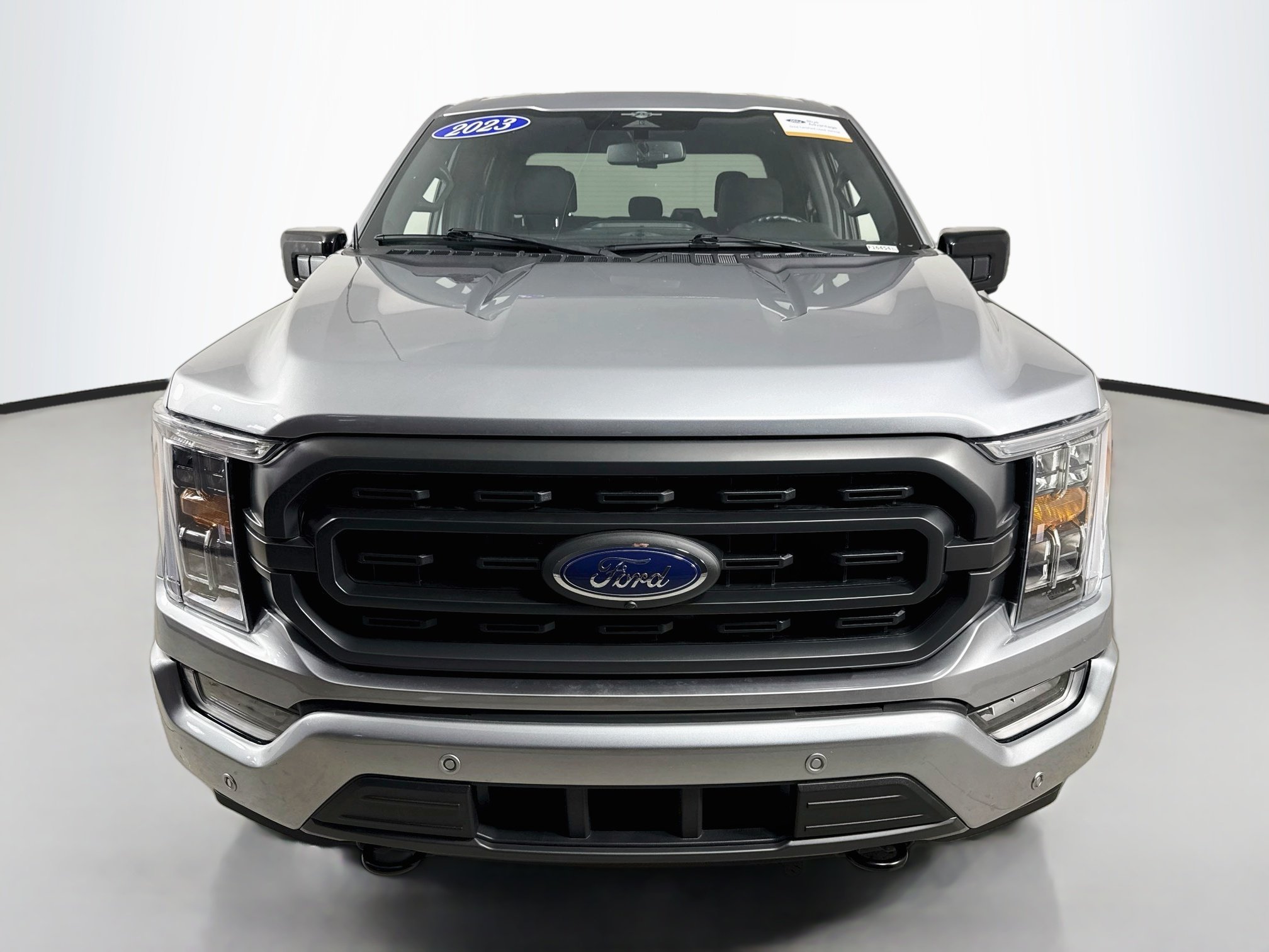 Used 2023 Iconic Silver Metallic Ford XLT image 2
