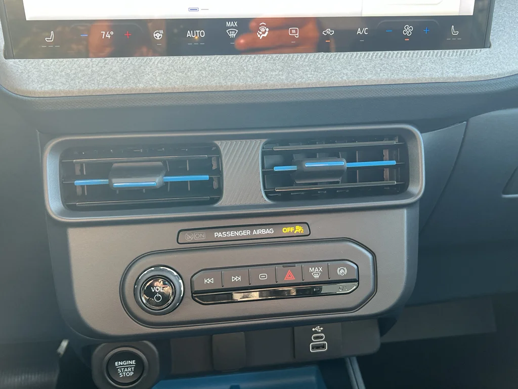 2025 Ford Maverick XLT - Photo 18