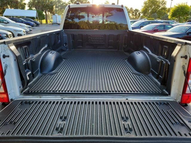 Used 2020 White Ford Lariat image 9