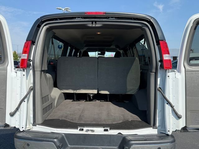 Used 2023 Summit White Chevrolet 1LT image 23