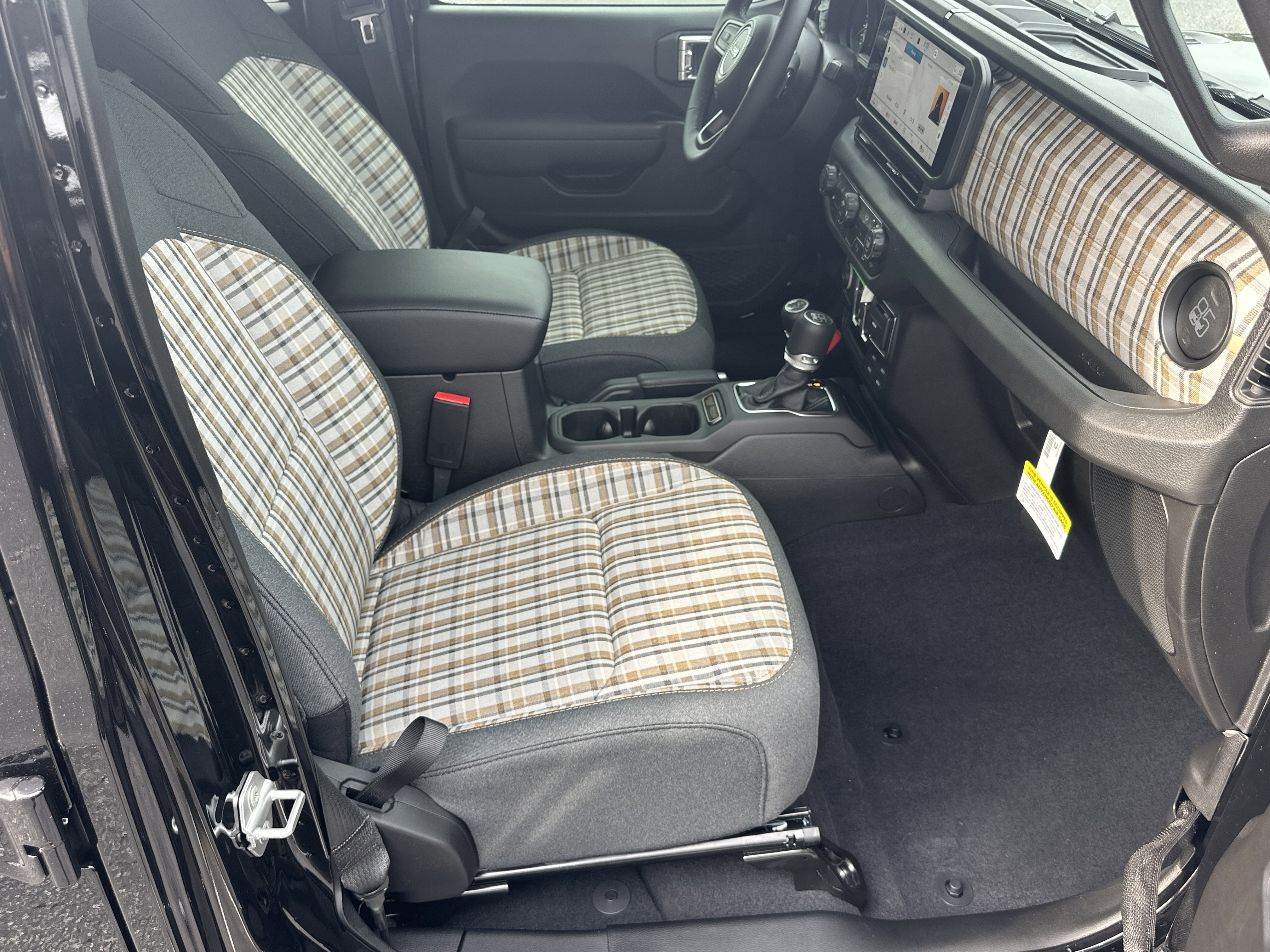 New 2026 Black Clearcoat Jeep 85th Anniversary image 14