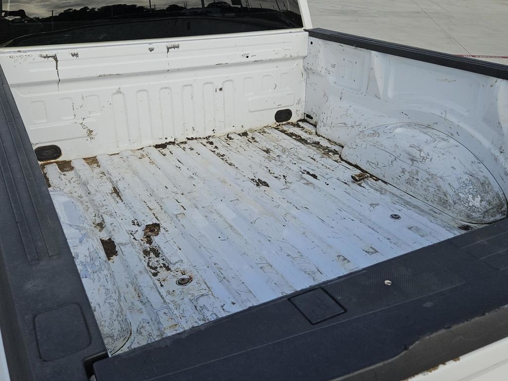 Used 2021 White Ford XL image 34