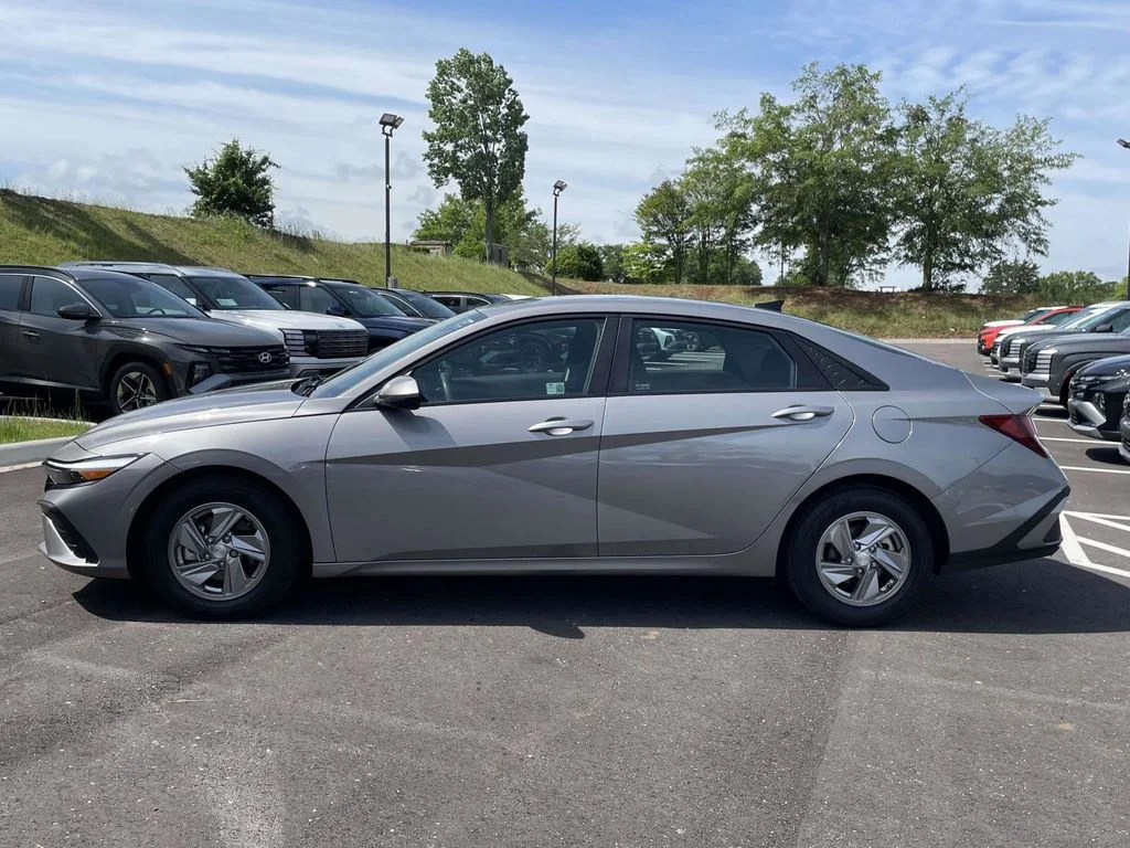 Certified Used 2024 Silver Hyundai SE image 6