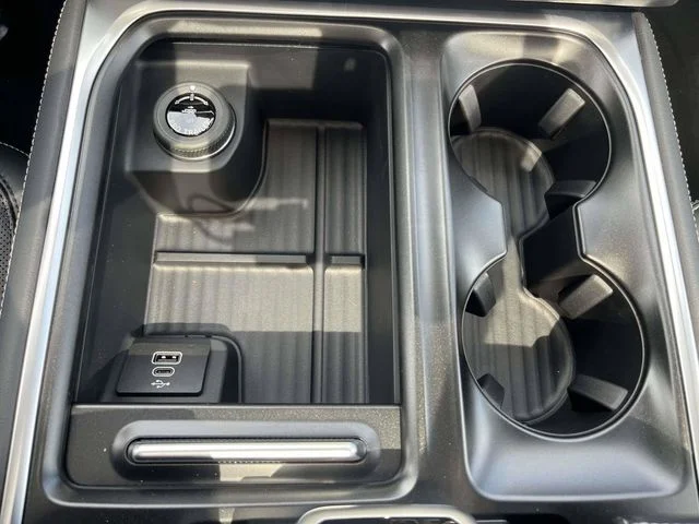 New 2026 Space Silver Metallic Ford Platinum image 12