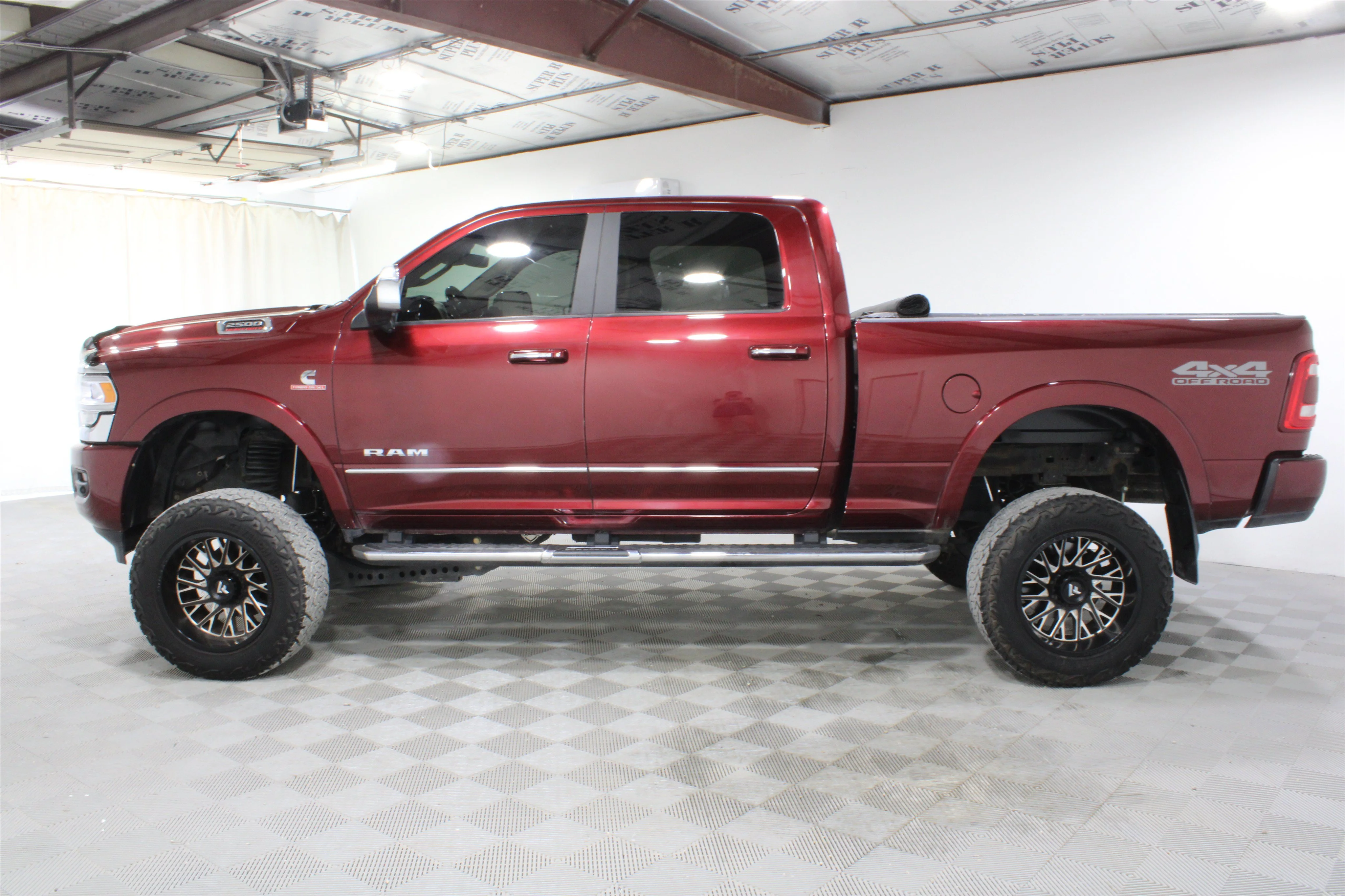 Used 2020 Delmonico Red Pearlcoat Ram Laramie image 29