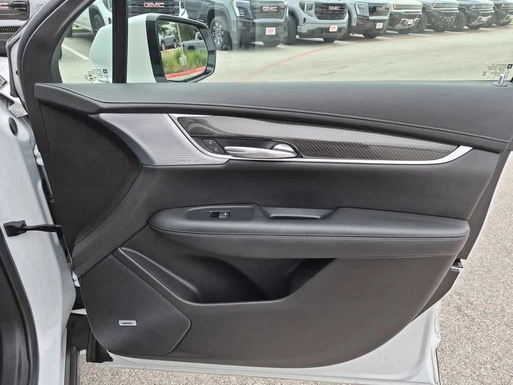 Used 2023 White Cadillac Sport image 41