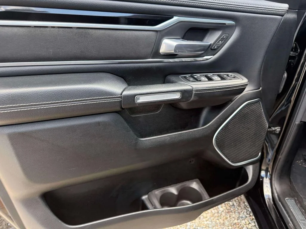 Used 2020 Black Ram Laramie image 14