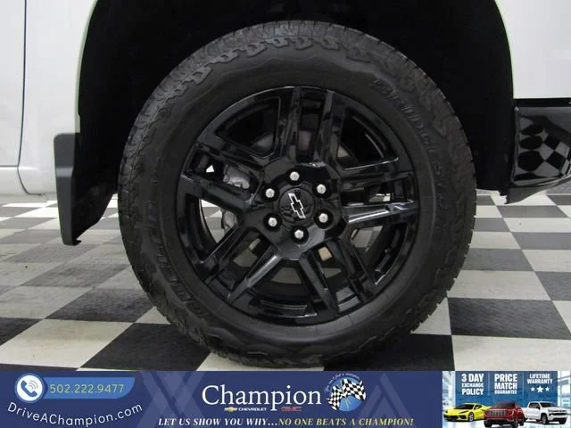 Certified Used 2025 Summit White Chevrolet Custom Trail Boss image 3