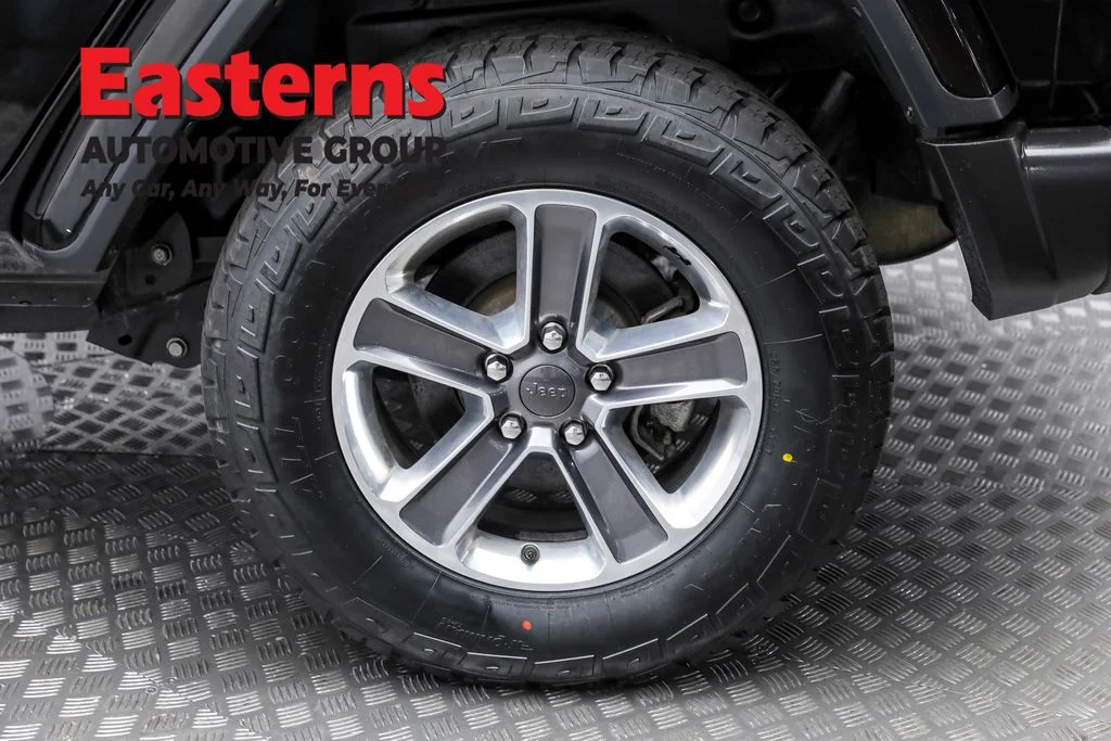 Used 2021 Black Jeep Unlimited Sahara image 8