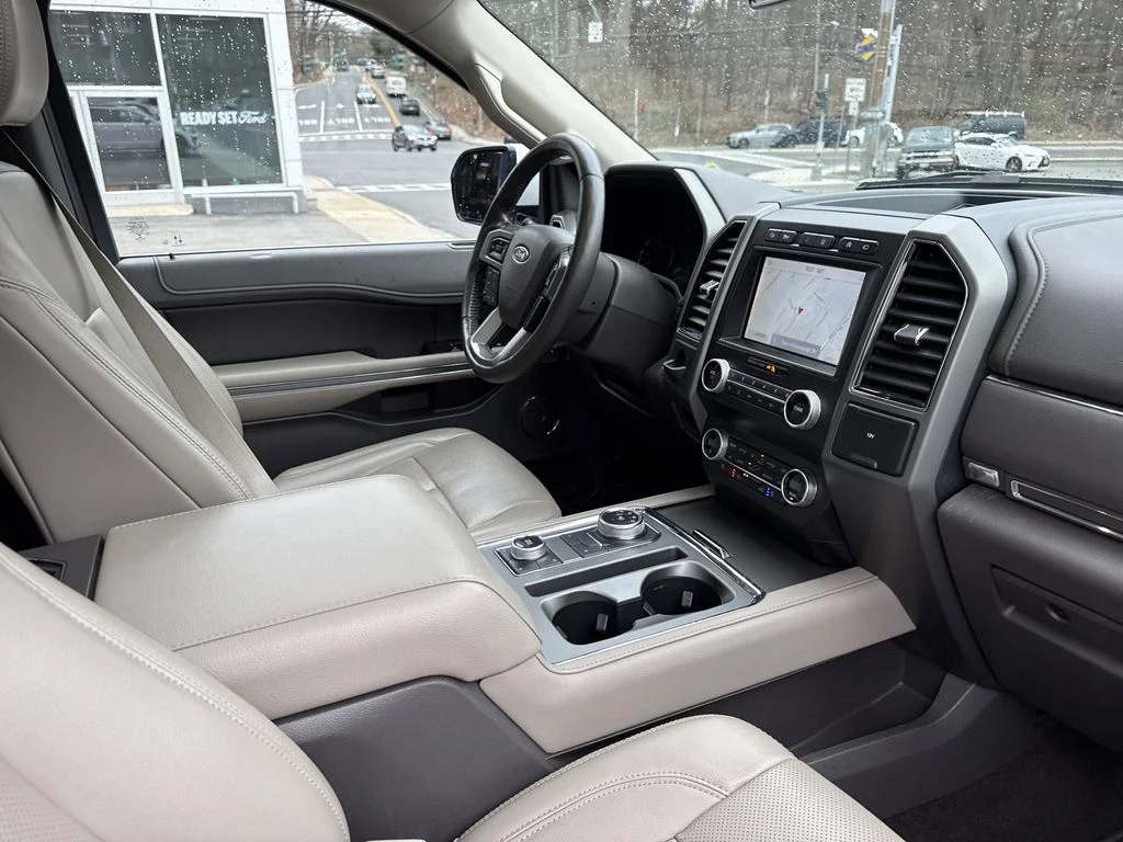 Used 2021 Oxford White Ford XLT image 28