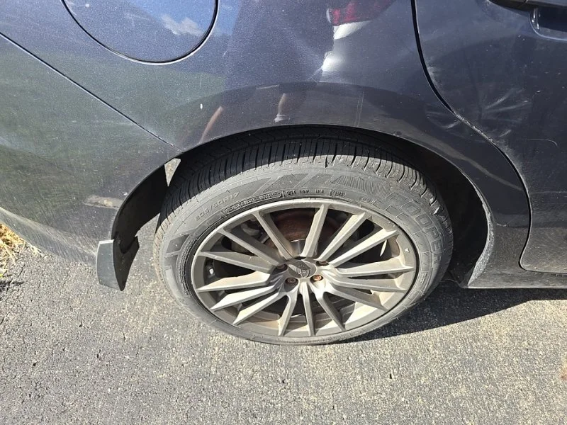 Used 2017 Gray Subaru 2.0i image 11