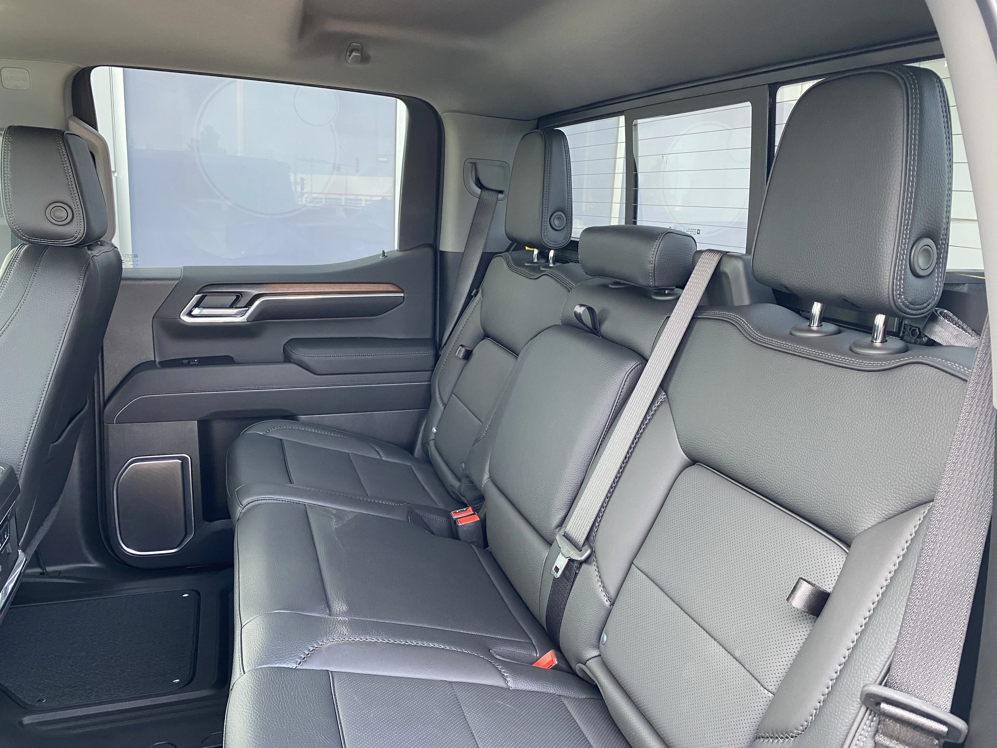 New 2026 GLACIER WHITE TRICOAT GMC Denali image 29