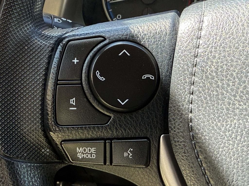 Used 2018 Blue Toyota LE image 22