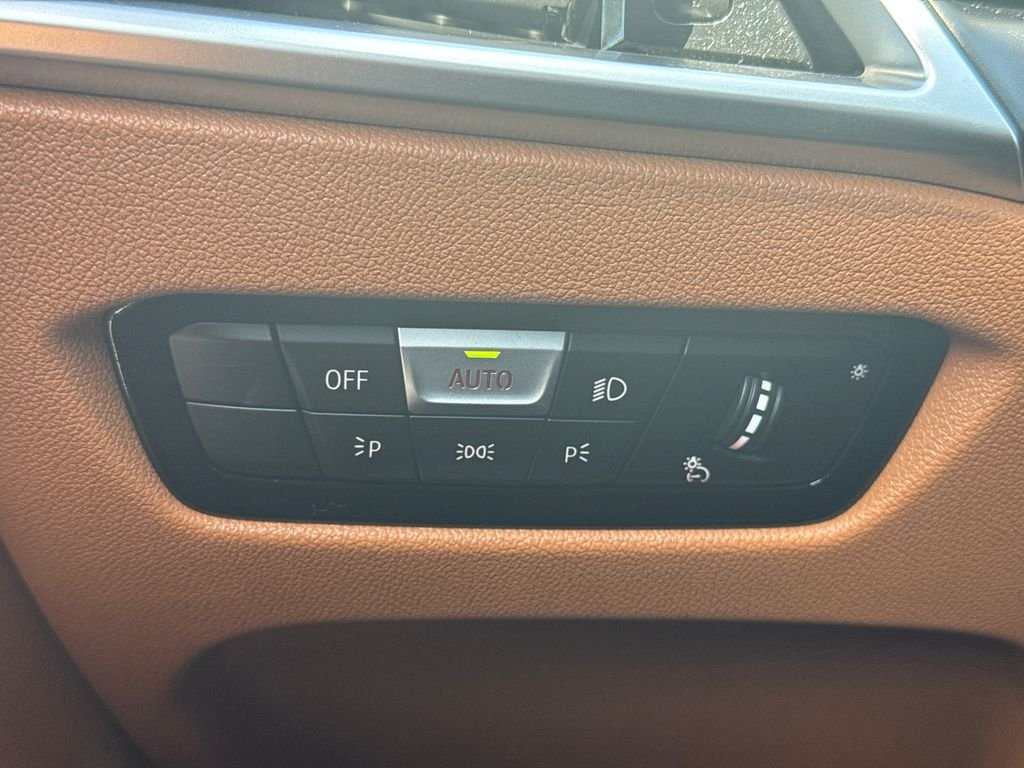 Used 2026 Gray Metallic BMW eDrive40 image 24