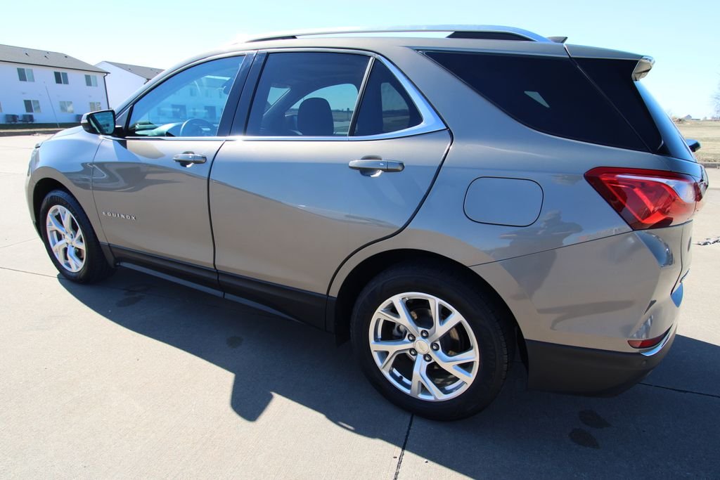 Used 2018 Gray Chevrolet LT image 15