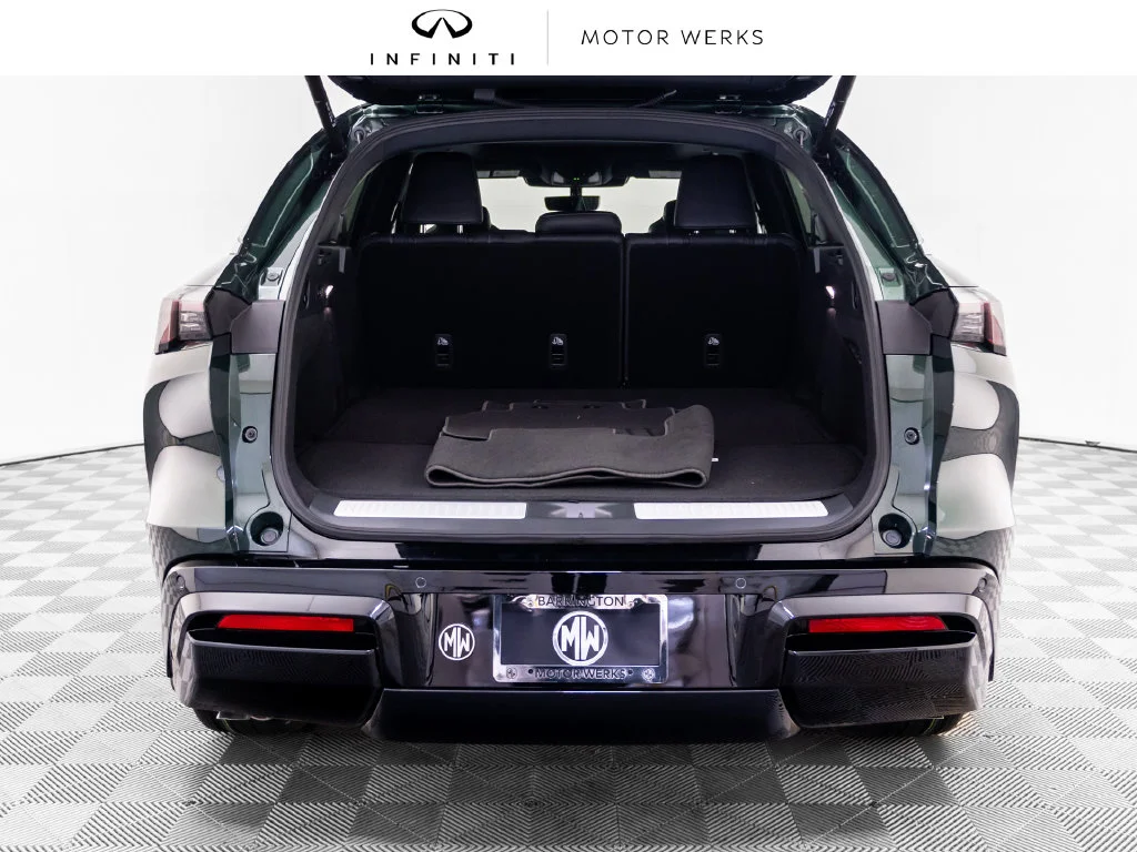 New 2027 Green INFINITI AUTOGRAPH image 32