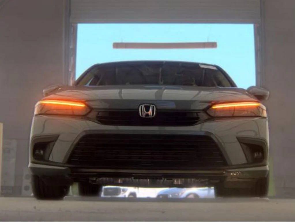 Used 2023  Honda Touring image 3