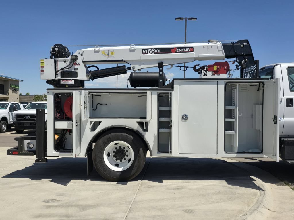 New 2025 Oxford White Ford Base image 19