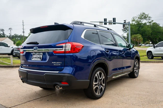 New 2026 Sapphire Blue Pearl Subaru Limited image 18