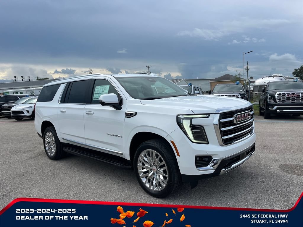 New 2026 Summit White GMC Elevation image 2