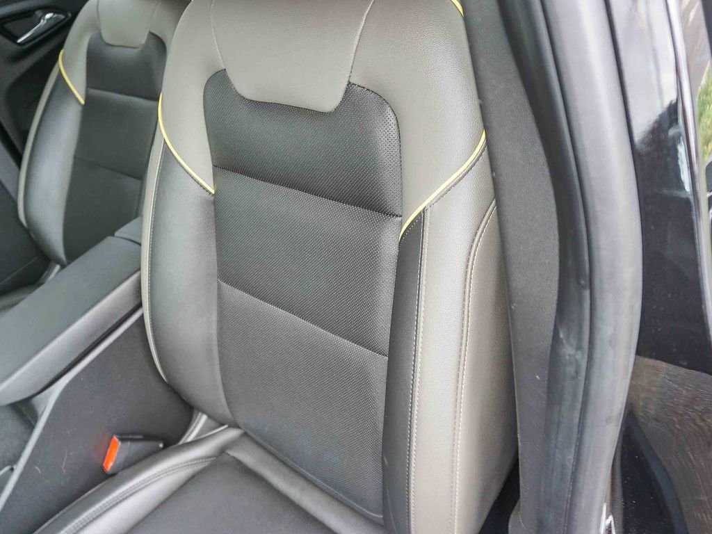 Used 2025 Black Chevrolet ACTIV image 20