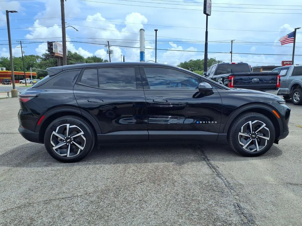 Used 2025 Black Chevrolet LT image 16