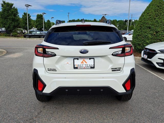 New 2026 CRYSTAL WHITE PEARL Subaru Limited Hybrid image 5