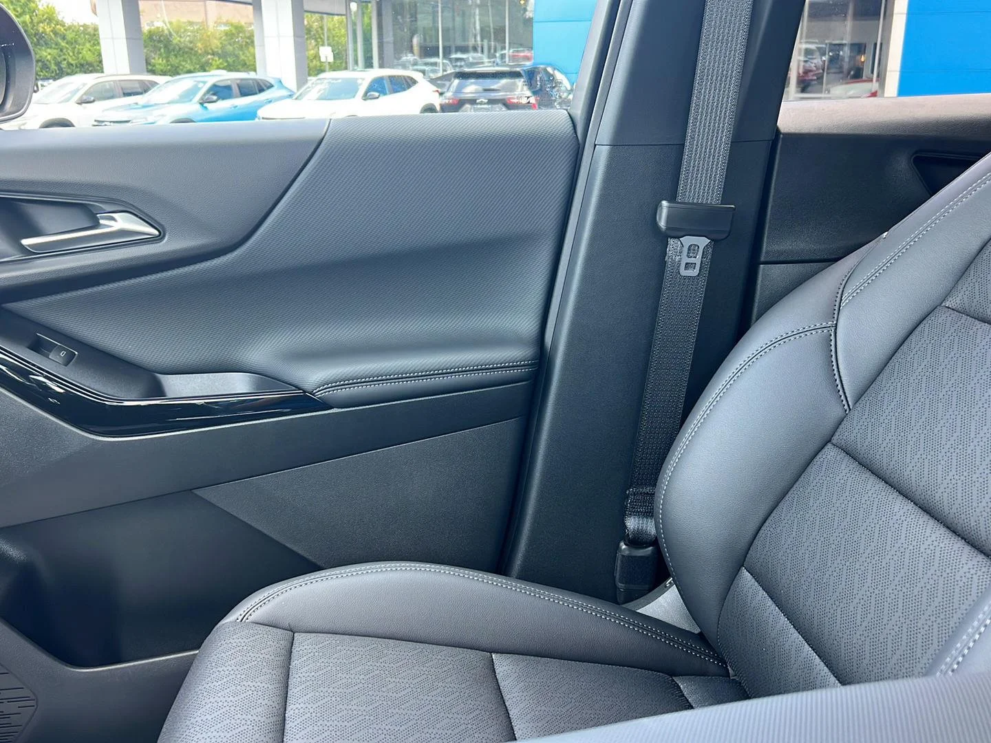 2027 Chevrolet Equinox LT - Photo 26