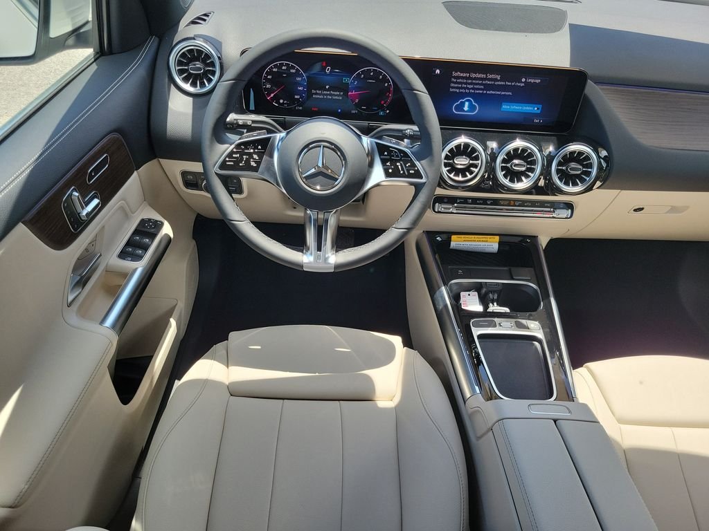 New 2026 Polar White Mercedes-Benz GLA 250 image 14
