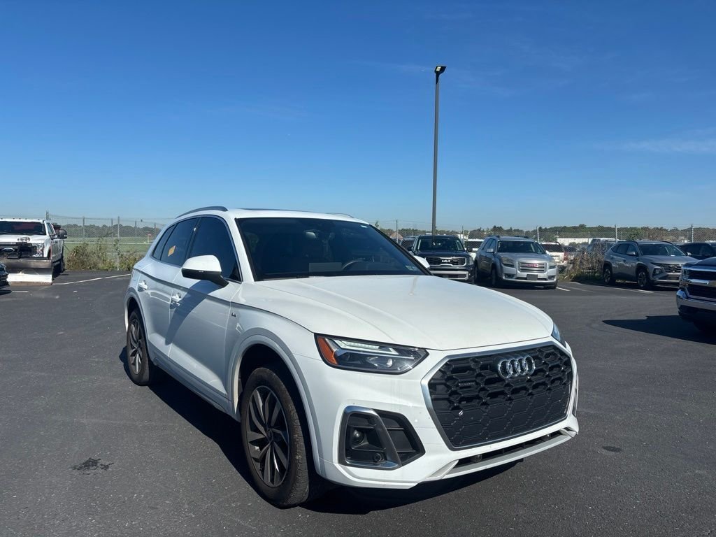 Used 2024 White Audi 45 S line Premium image 1