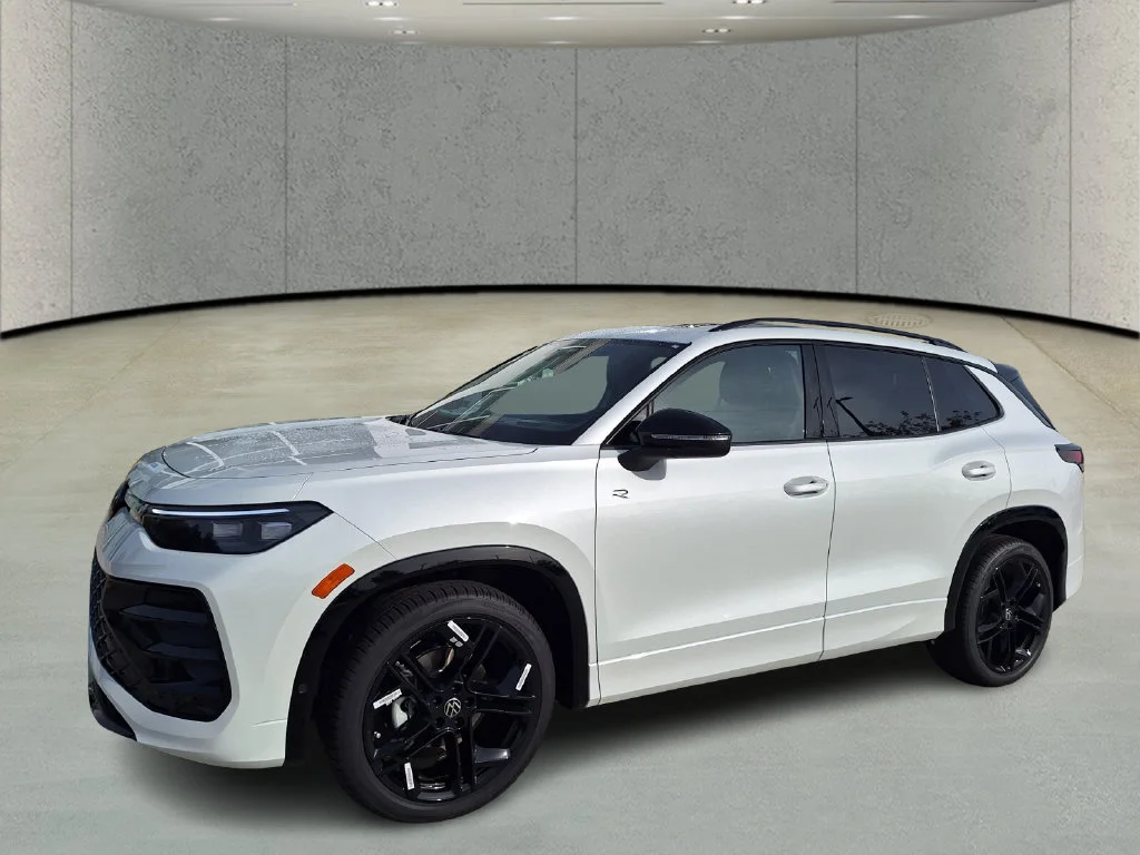 New 2026 White Volkswagen SE R-Line Black image 9