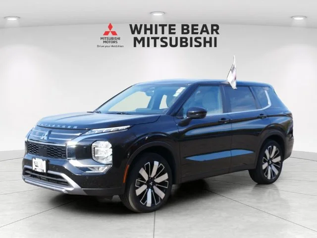 Certified 2026 Mitsubishi Outlander SE with VIN JA4J4VAB9TZ009781 for sale in White Bear Lake, Minnesota