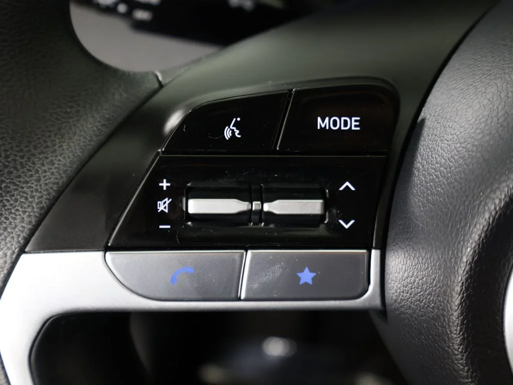 Used 2024 White Pearl Hyundai SEL image 42