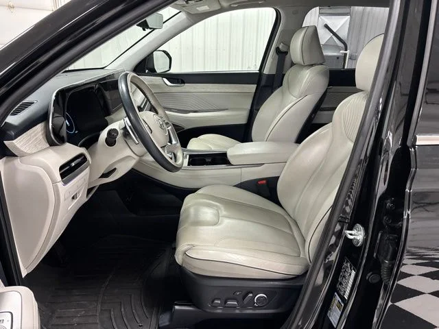 Used 2023 Black Hyundai Calligraphy image 6