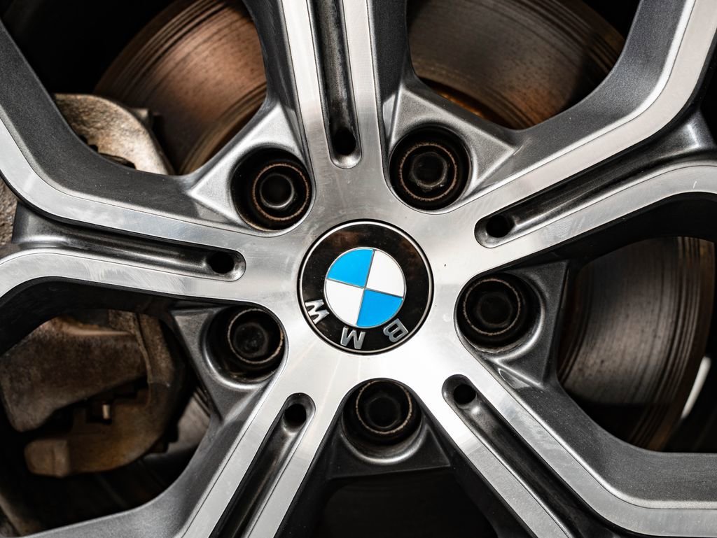 Used 2021 Mineral Gray Metallic BMW xDrive28i image 8