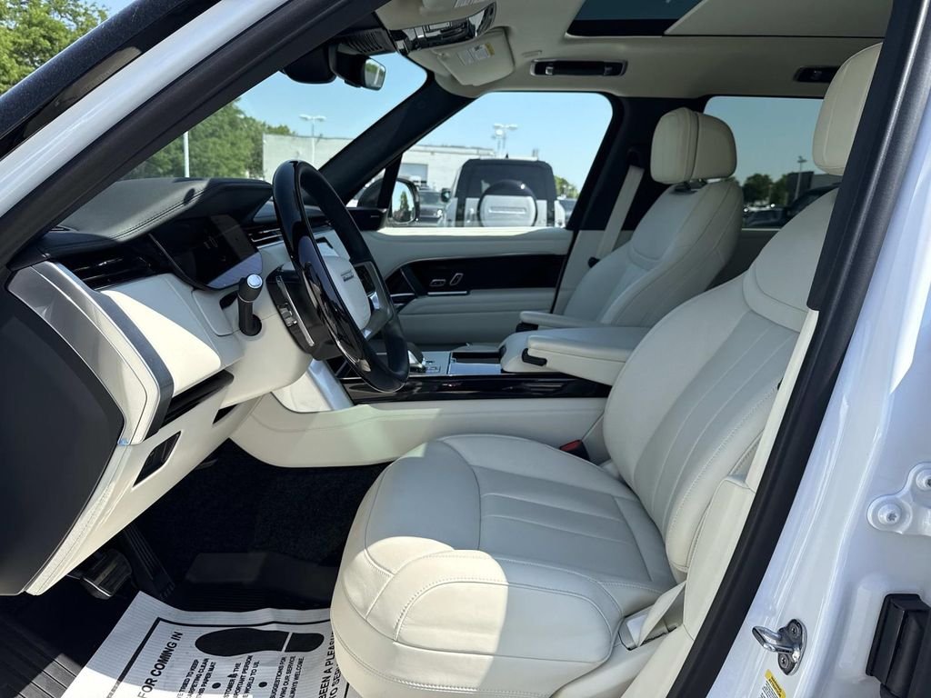 2025 Land Rover Range Rover SE - Photo 18