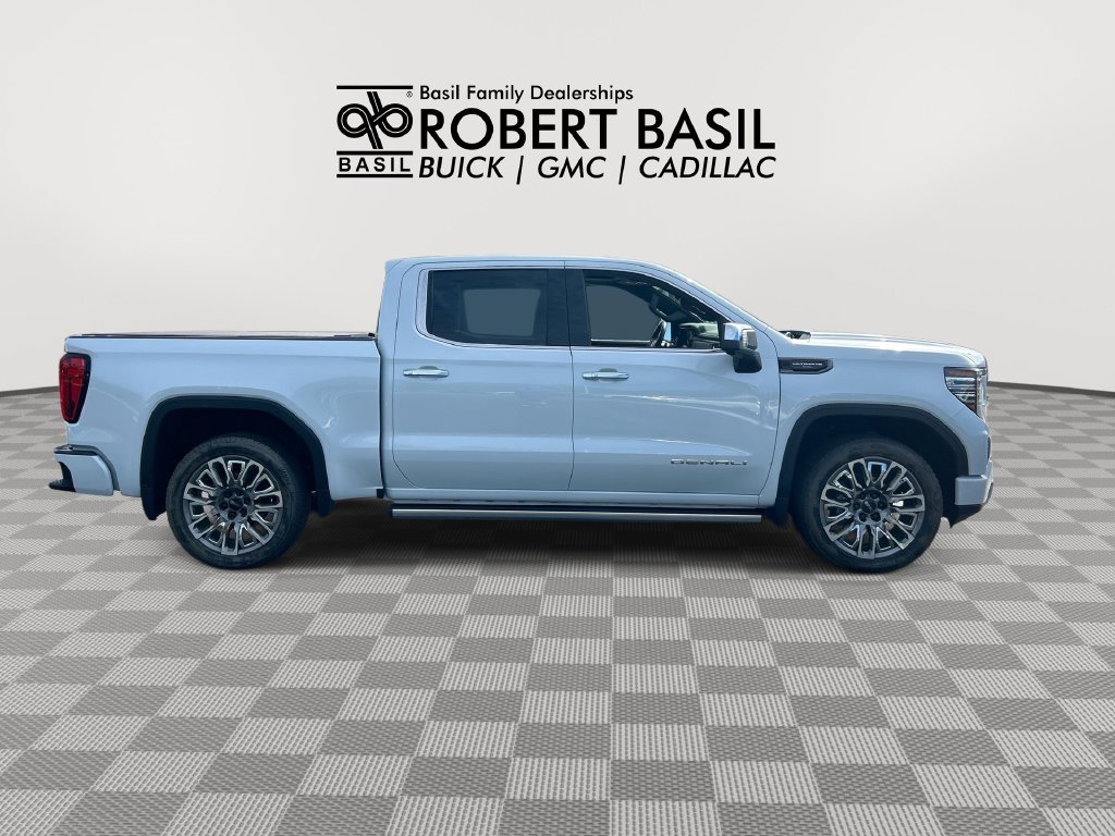 Used 2026 White GMC Denali Ultimate image 9