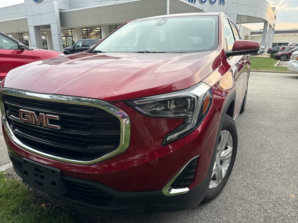 Used 2020 Red Quartz Tintcoat GMC SLE image 2
