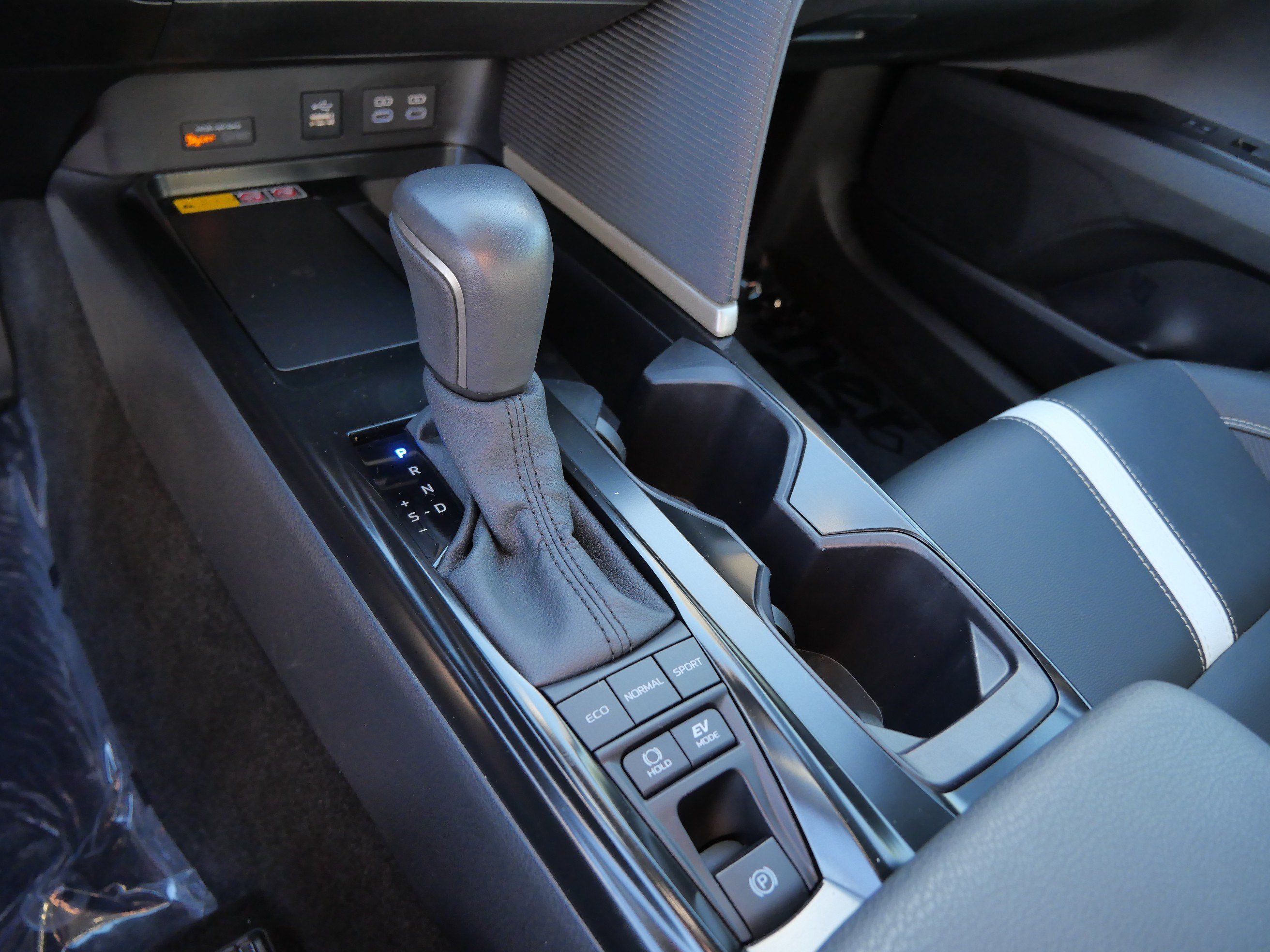 Certified Used 2026 Ocean Gem Toyota SE image 26
