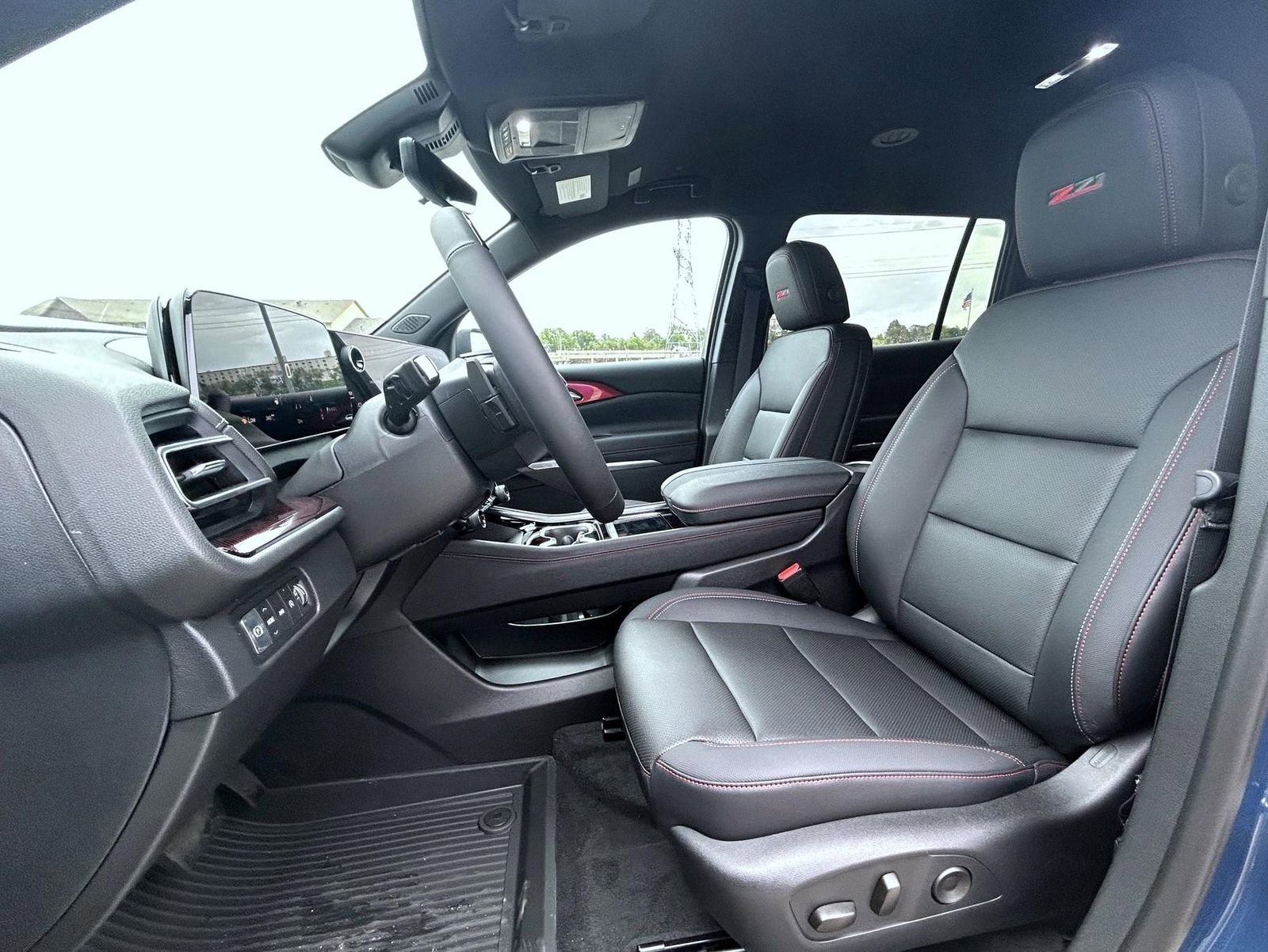2026 Chevrolet Traverse Z71 - Photo 10