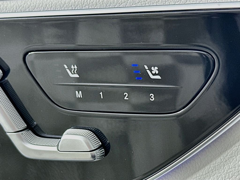 New 2026 Selenite Grey Metallic Mercedes-Benz C 300 image 21