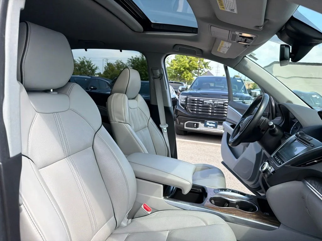 Used 2019 Silver Acura 3.5L Advance Package image 27
